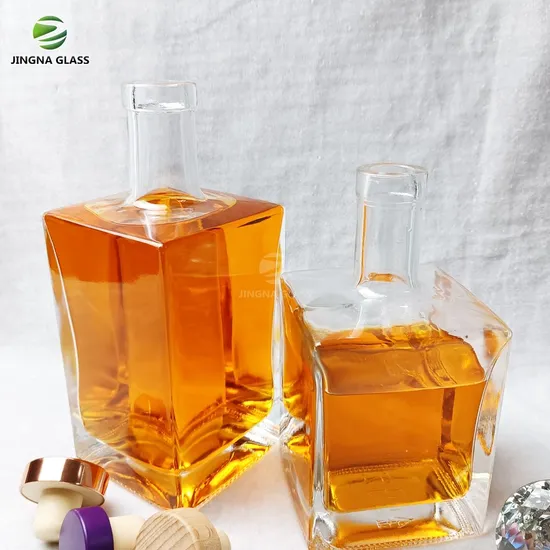 Hot Sale Empty 750ml Empty Clear Square Liquor Bottle Whiskey Brandy Rum Vodka Glass Spirit Bottle 